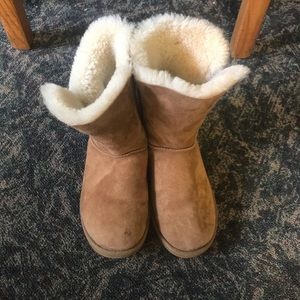 UGG Bailey Button Winter Boots Chestnut Leather